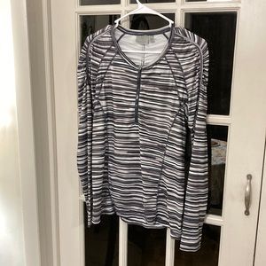 Athleta long sleeve top